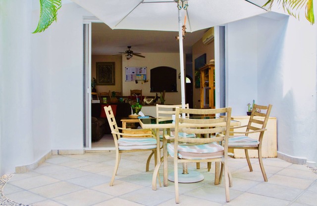 Superior Comfort Room With Swimming Pool Air Conditioning and Parking