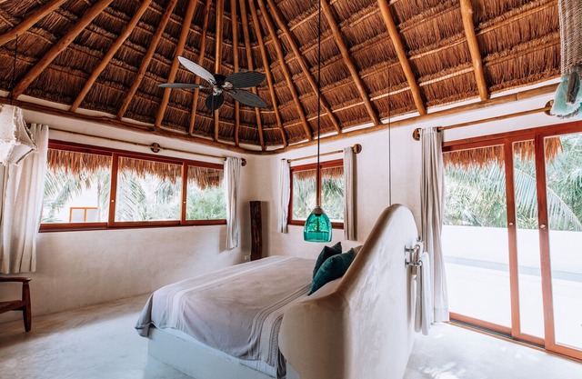 Zorba Villa 3 - Stunning 3BR Villa with private rooftop patio! Sleeps 8.