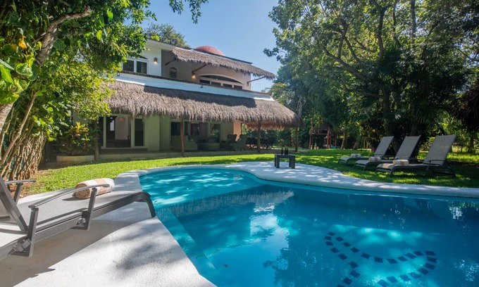 Playacar Villa | 260 m² Villa ∙ 5 bedrooms ∙ 12 guests