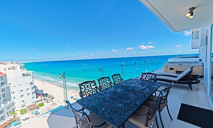 Zona Hotelera Condo | #3703-Tim’s Ocean Condos – Always Beachfront – Big Hot Tub on the Terrace!