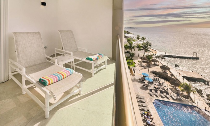 Colonia Andres Condo | Affordable Luxury w/Sunset Views El Cantil 7BN