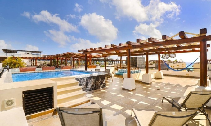 Downtown Condo | Aldea Thai Private pool penthouse with ocean view and huge terrace Beach access!