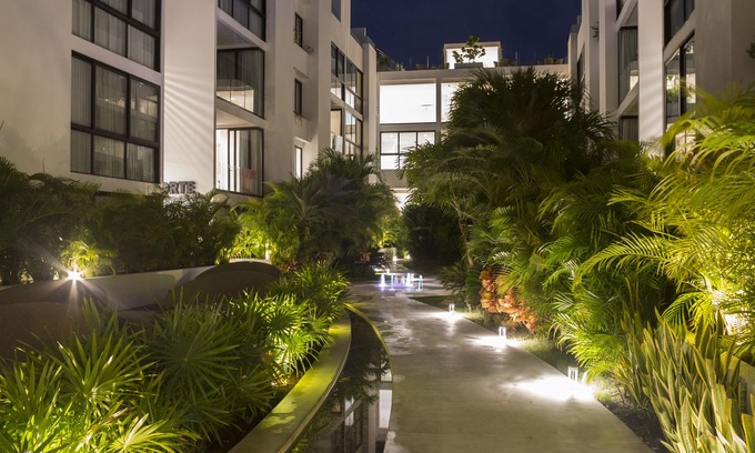 Downtown Hotel | Anah Suites by Sunest