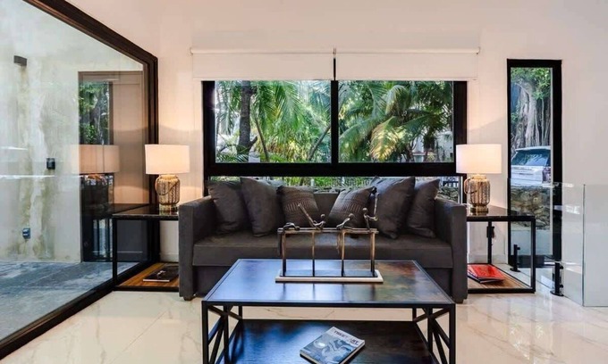 Playacar Fase I Apartment | Apartment in duplex one block from Playacar beach