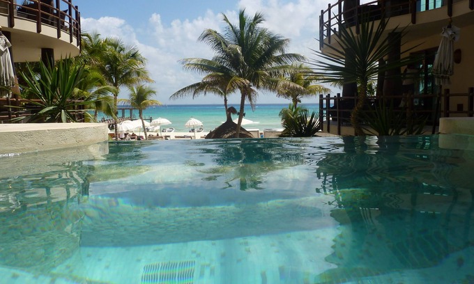 Downtown Condo | Beachfront Condo with Ocean Views, Washer/dryer, 2 pools