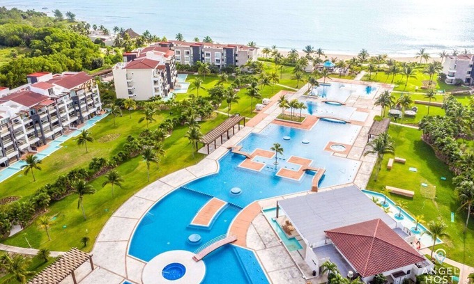 Puerto Juarez Condo | Beachfront | Jacuzzi | Pool | Zen Garden | Tennis