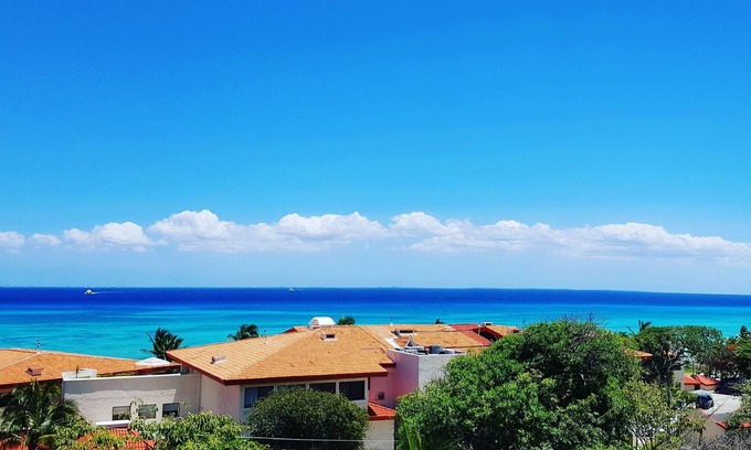 Playacar Fase I Condo | Best Location! Secure! At 2 Min From The Beach And The 5Th Ave! Phase 1