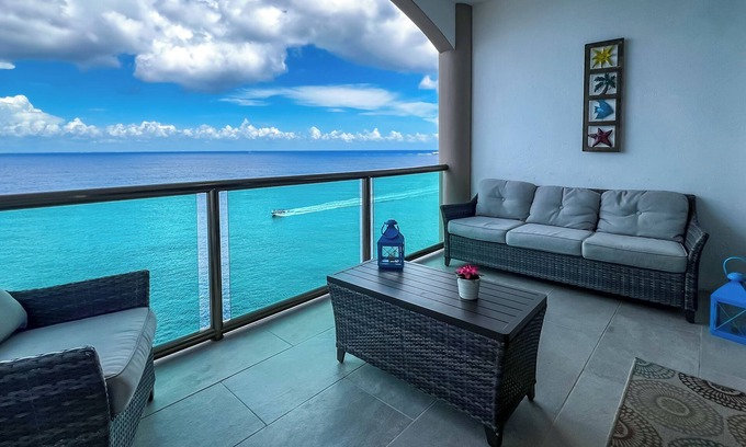 Colonia Andres Condo | Casa de Esperanza 8th Flr Penthouse PHBS