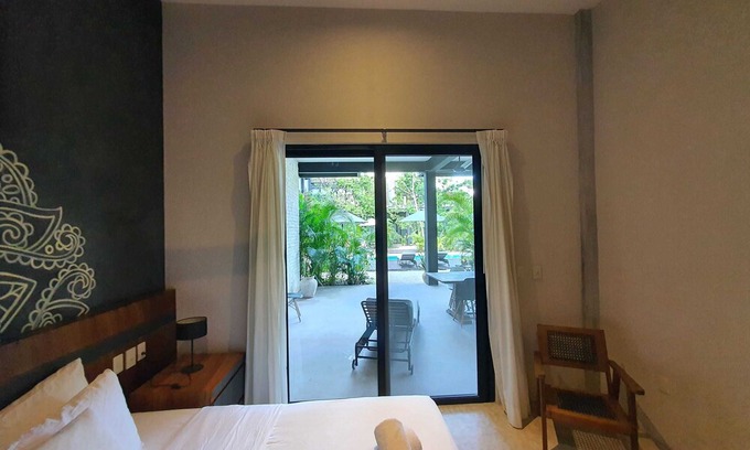 La Veleta Apartment | Casai | Premium loft with private garden in the heart of the jungle
