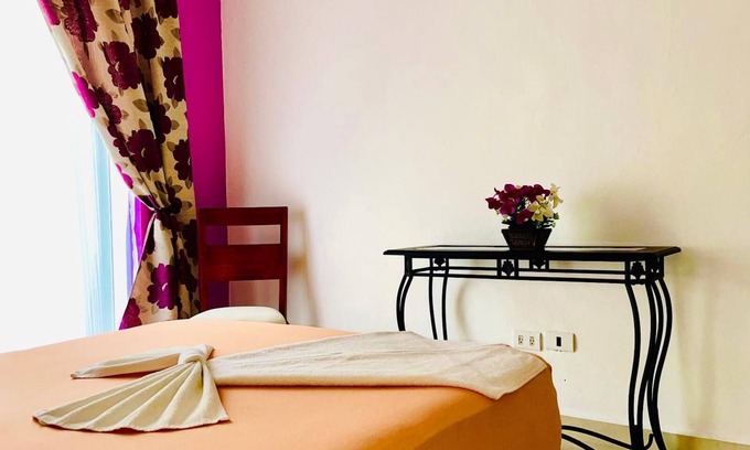 Playacar Bed & Breakfast | Economy Double Queen Room