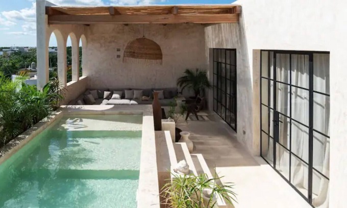 La Veleta Apartment | Exquisite New Penthouse with Private Cocktail Pool