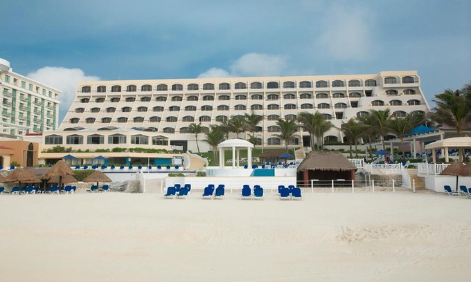 Zona Hotelera Hotel | Golden Parnassus Resort & Spa - All Inclusive (Adults Only)