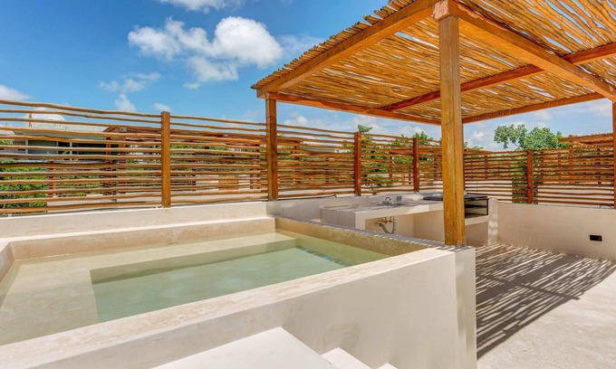 Tulum Apartment | Groups Oasis: Private Pools, BBQs, Gym, 2 Cenotes!