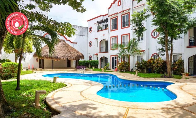 Centro Apartment | HostPal Downtown apartment with pool in Playa del Carmen