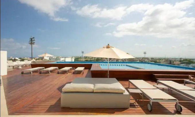 Gonzalo Guerrero Apartment | Huge 1 Bed in Amazing condo
