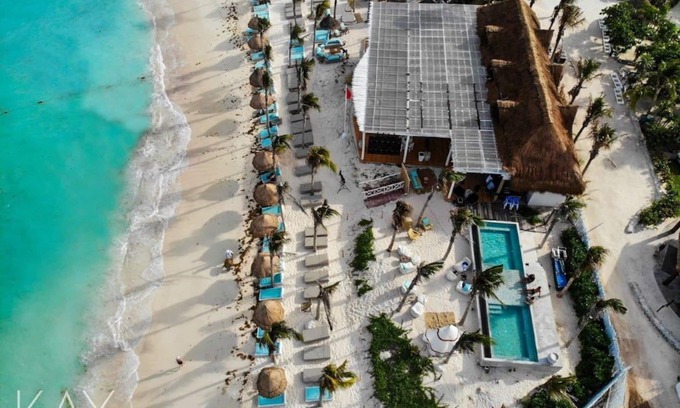 Akumal Condo | Luxurious Tulum Country Club Terrazas 2-bedroom condominium