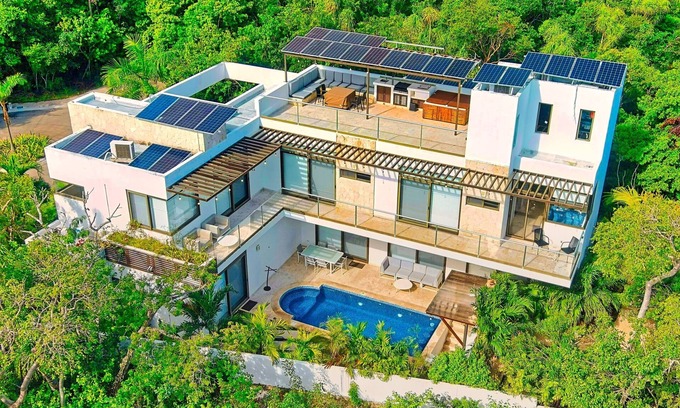 Akumal House | Luxury Home Riviera Maya Bahia Principe 5 Star Resort Pool Jacuzzis Beach Access