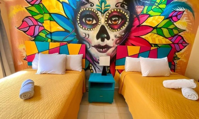 Zona Hotelera Villa | Mexican villa with lake view in Cancun- 5 min from the beach!