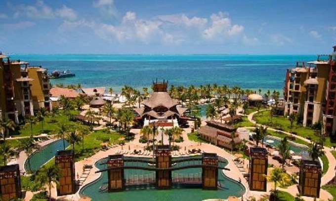 Puerto Juarez Resort | One-Bedroom Suite at Villa del Palmar Cancun
