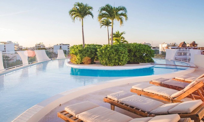 Zazil-ha Condo | Penthouse, 2 Rooftop Pools w/OceanView - Perfect For Family!