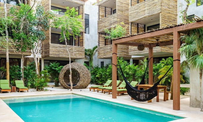 La Veleta Condo | Private Terraces, Full Kitchen, 2 Pools & Parking!