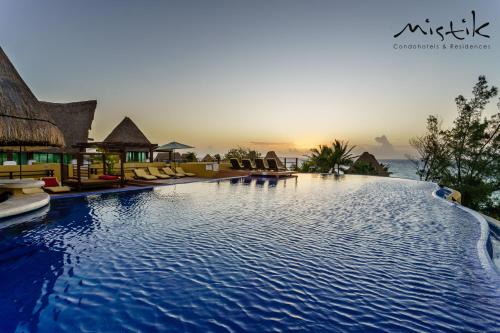Gonzalo Guerrero Apartment | Pueblito Escondido by Mistik Vacation Rentals