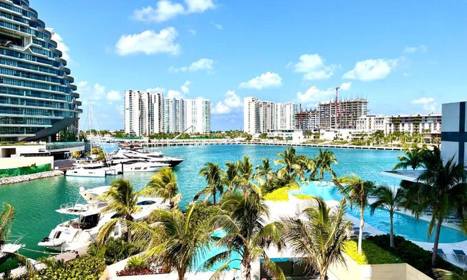 Zona Hotelera Apartment | Puerto Cancun Beautiful Boho 2BD