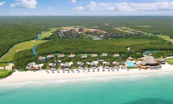 Mayakoba House | R 1516 Fairmont Mayakoba with Free valet parking, Limo or Town Car service available & Terrace.