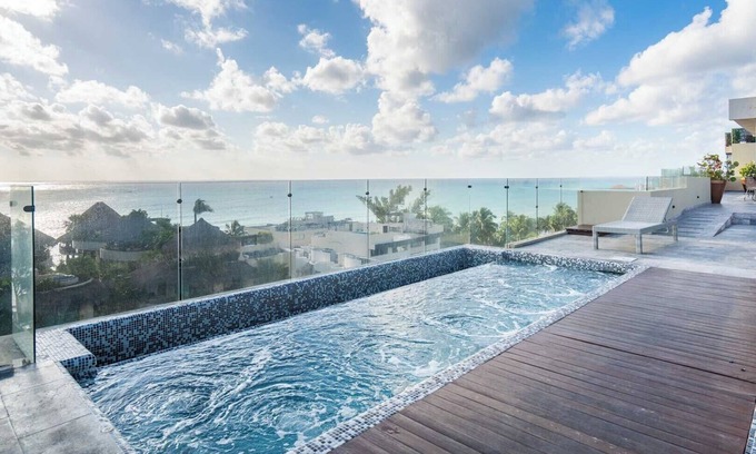 Downtown Apartment | Singular Joy by Andiani Travel