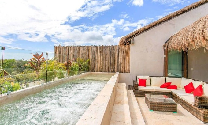 Zama Condo | Spacious Villa, Private Rooftop Pool & Free Bikes
