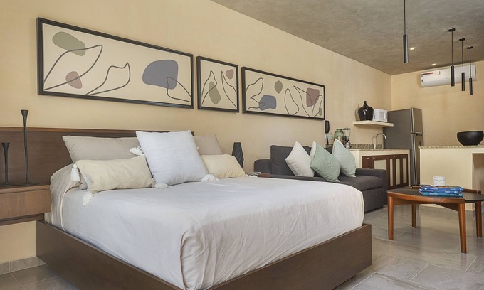 La Veleta Apartment | Studio for 4 w/terrace and pool access @ ARUNA