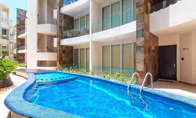 Downtown Condo | Stylish Condo | Balcony | Pool | Near Beach Clubs