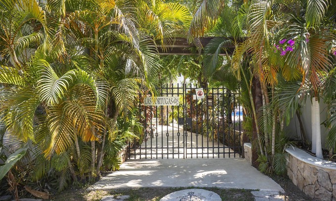 Puerto Morelos Condo | Third Floor Spacious Condimunium beach side