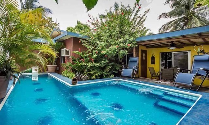 Colonia Centro House | Tropical and Conveniently Located Close to Everything