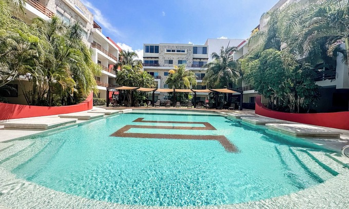 Gonzalo Guerrero Apartment | Very Big recently renewed 3 bedrooms apartment with private bathroom each