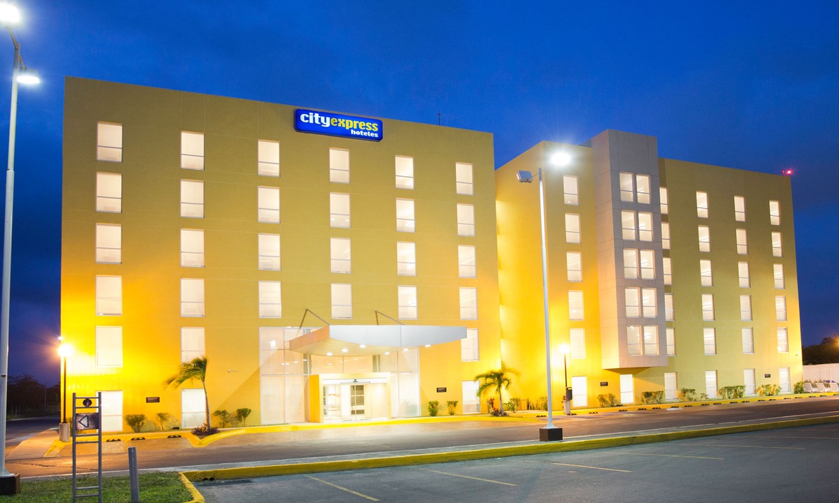 Chetumal Hotel | City Express Chetumal