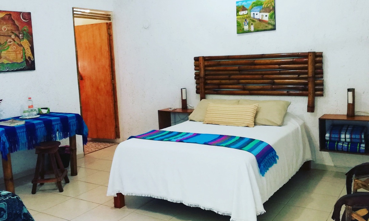 Tinum Bed & Breakfast | Mayan Bungalow Near Chichén Itza