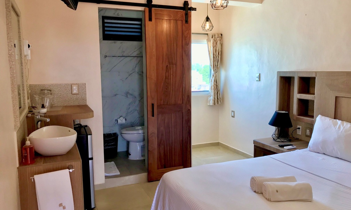 Centro - Supmza 001 Hotel | Hotel & Restaurant Bucaneros, Isla Mujeres