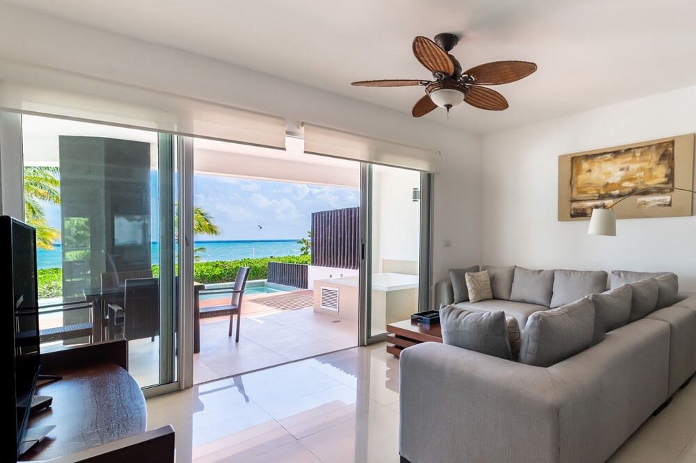 Puerto Juarez Condo | Casa Las Olas 2 Bedroom Condo by Redawning