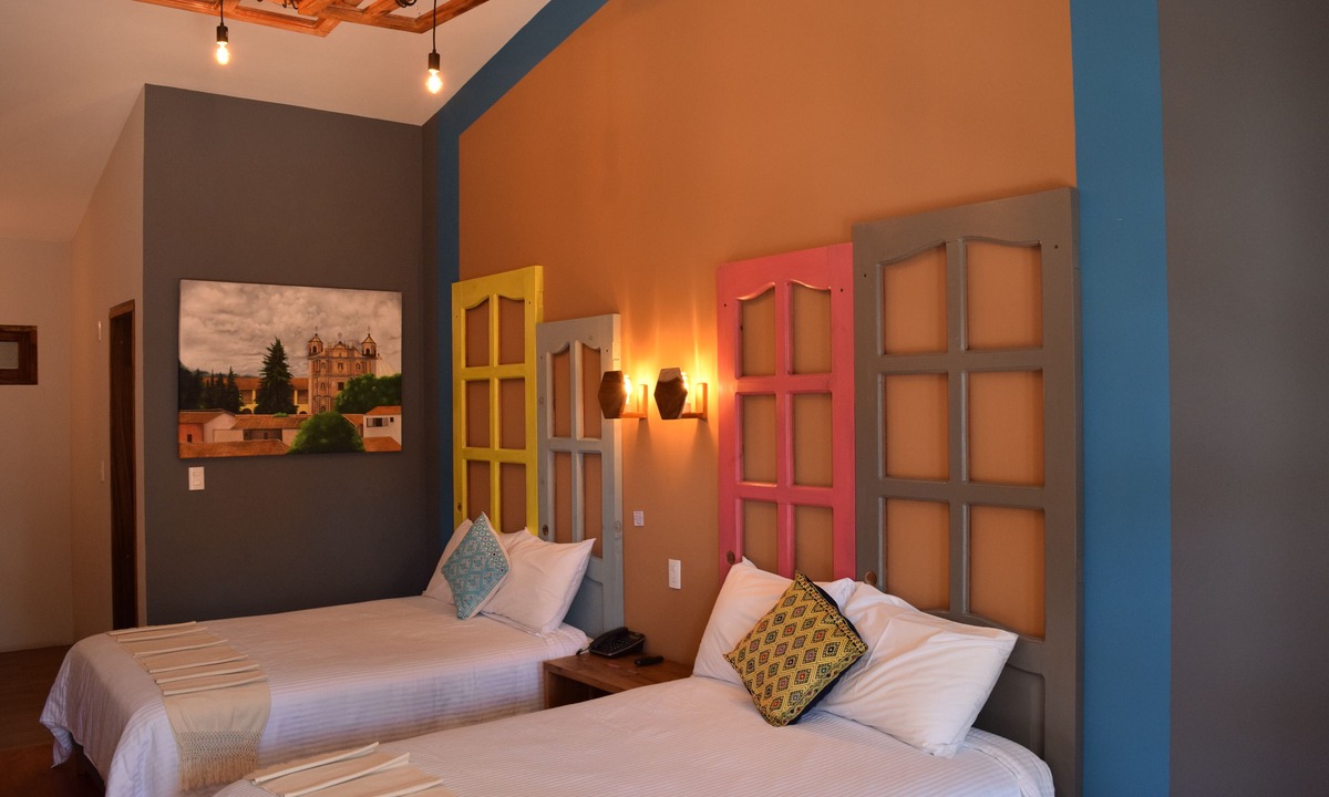 De Mexicanos Hotel | Hotel Gran Barrio