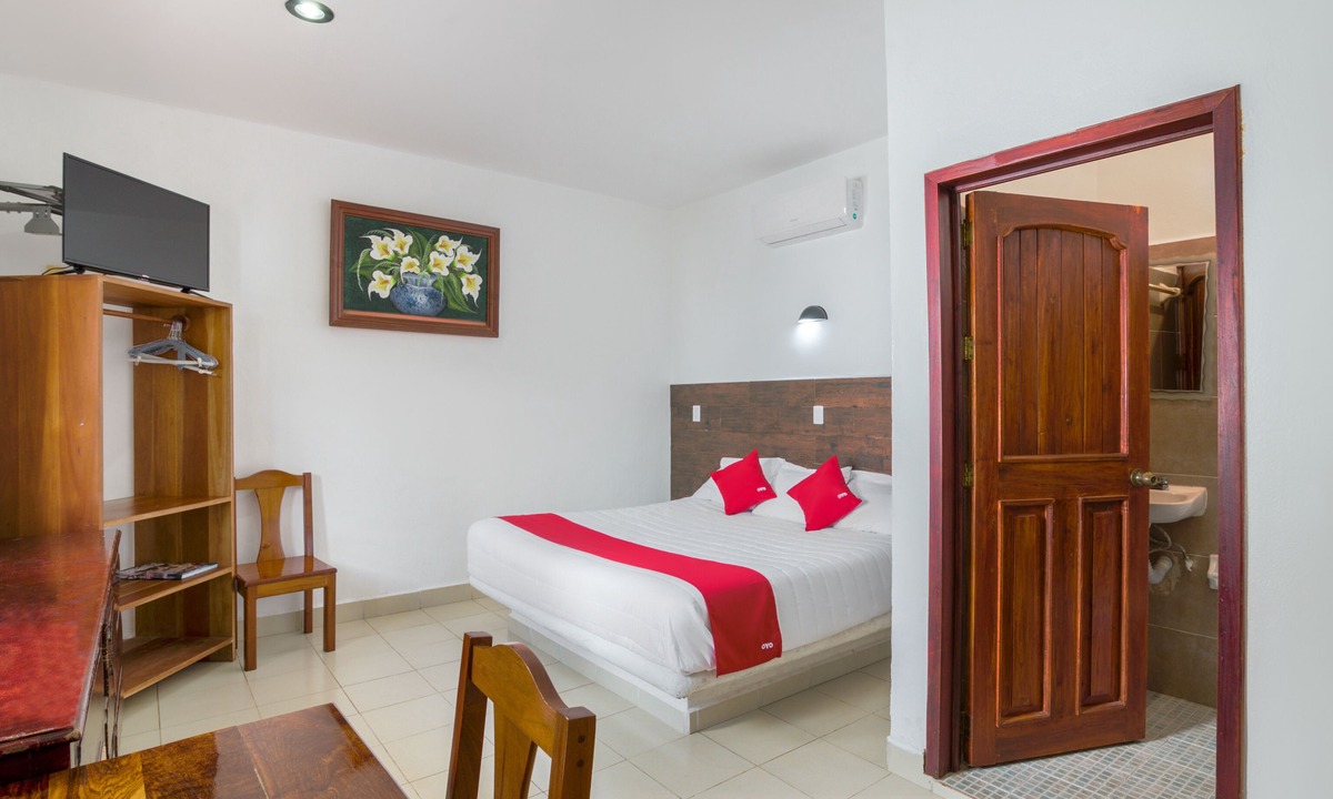Francisco Uh May Hotel | OYO Hotel Palma Real