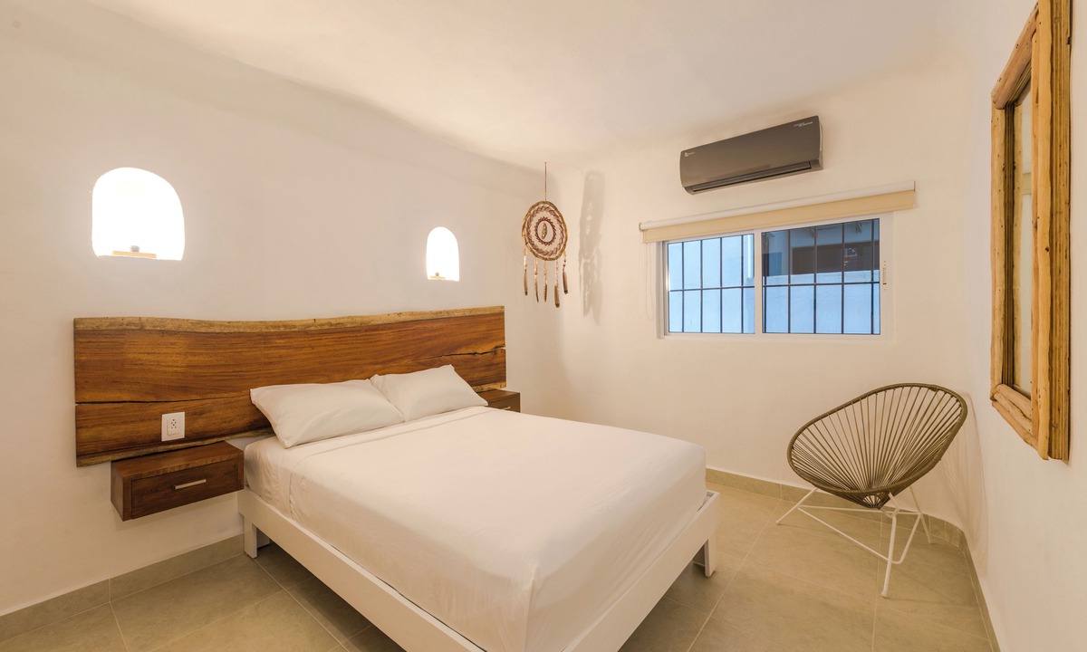 Puerto Morelos Hotel | Hotel Caracol Puerto Morelos