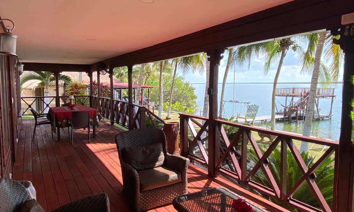 Buenavista Hotel | Coras Place Bacalar Lagoon Front