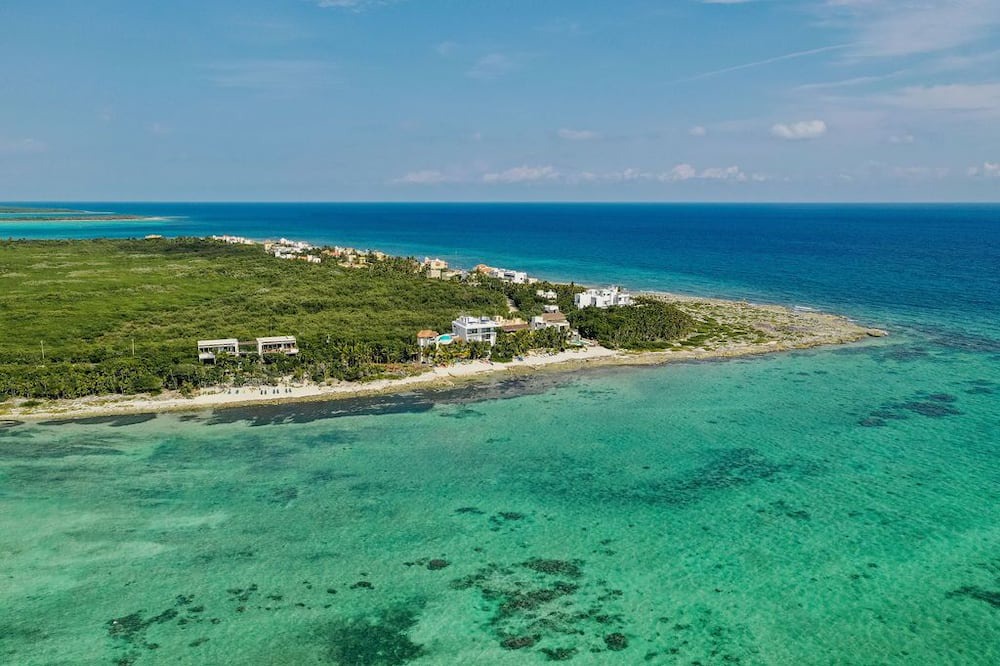 Tulsayab Apartment | TULSAYAB - Beachfront Ground Floor - Infinity Pool
