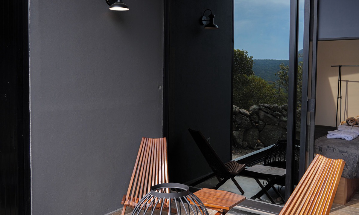 Sierra de Lobos Hotel | La Forêt Cabañas Boutique