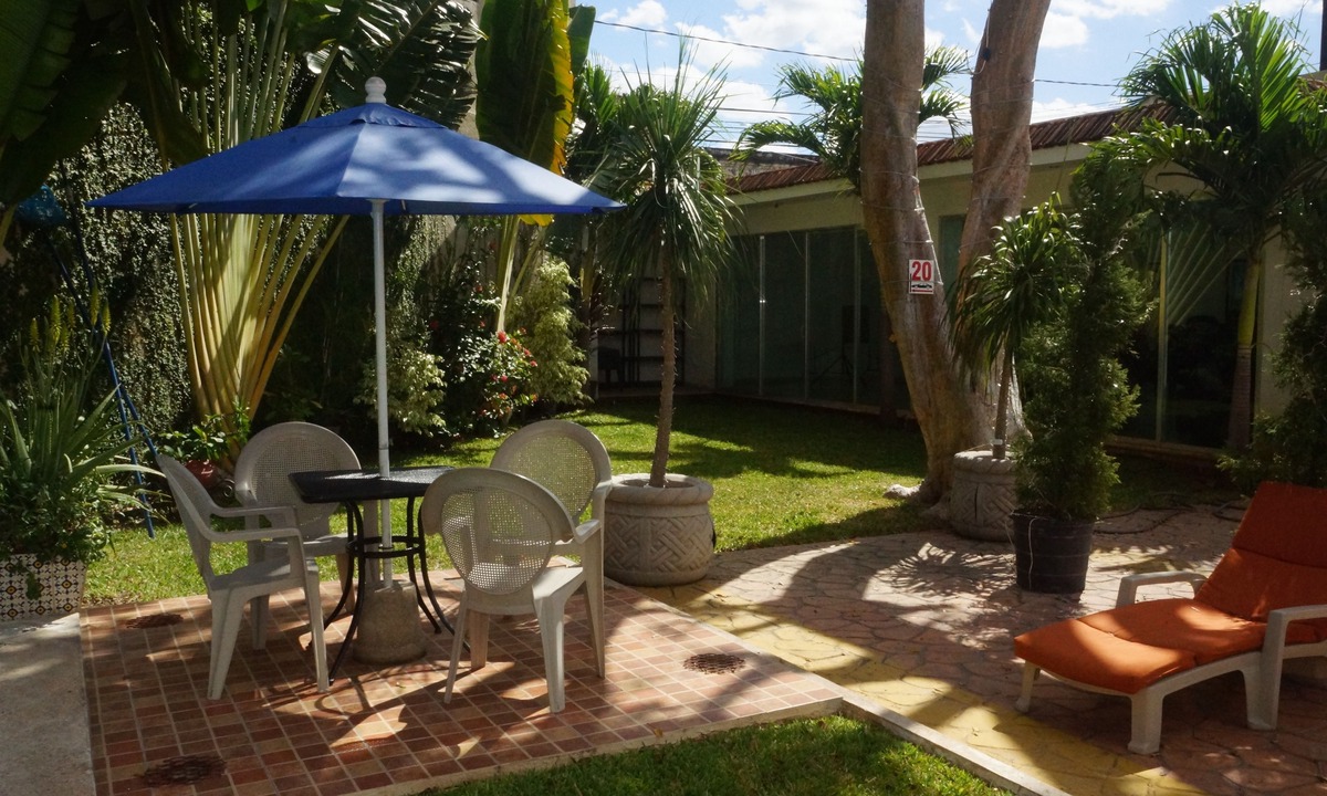 Centro Hotel | Las Dalias Inn