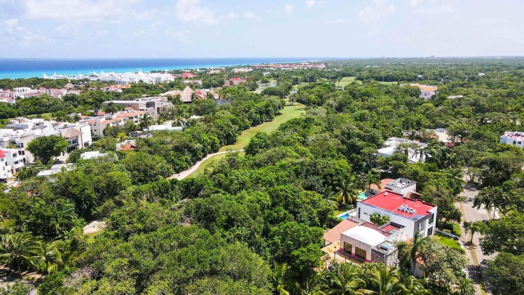 Playacar Apartment | Tropical 3Br Retreat W Pool & Beach Essentials
