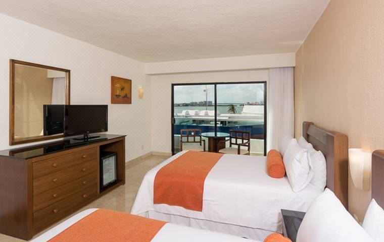 Photo of Others in Punta Cancun