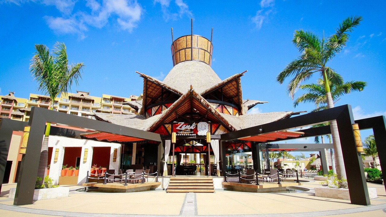 Photo of Buildings in Punta Sam