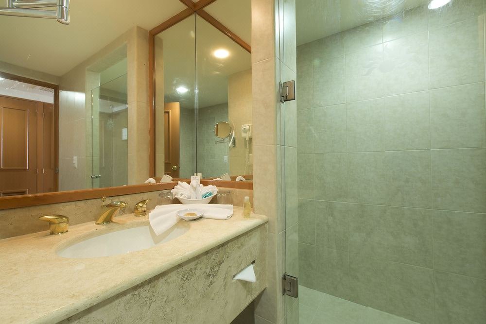 Photo of Bathroom in Zona Hotelera